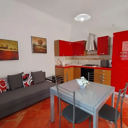 Appartamento A Lovely Little House Salò
